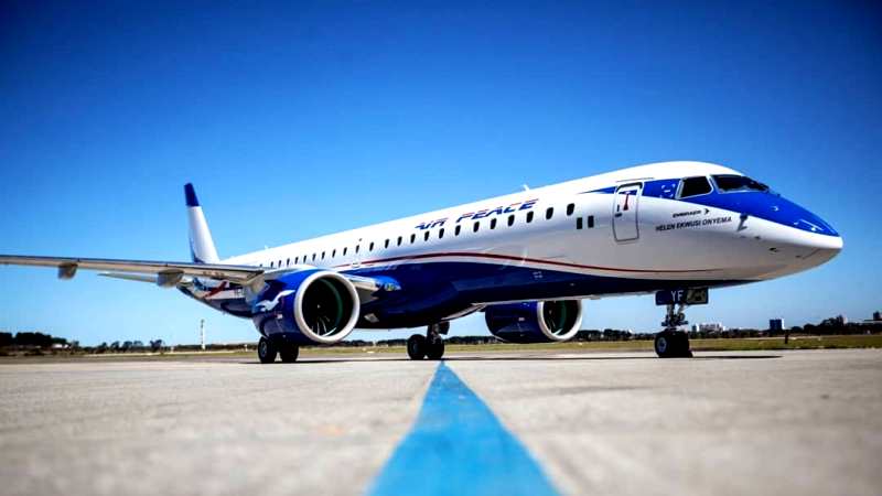 Air Peace Ambassadors Pay Condolence Visit To Late Christian Chukwu’s Family