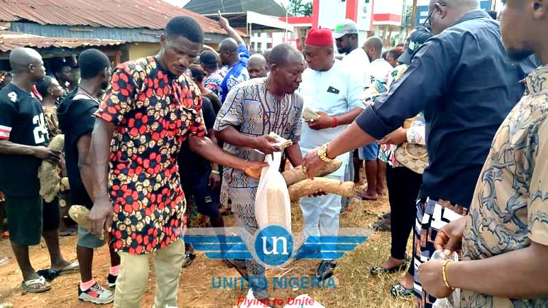 United Nigeria Airlines Donates Five Million Naira, Food Items To Ogidi Flood Victims